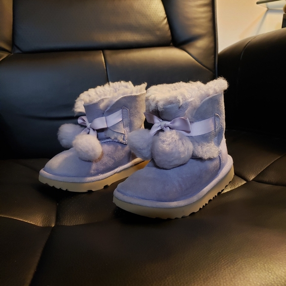 UGG girls boots for kids Gita Boots Sheepskin Size 10us Pom Pom Pink 1017403t - Picture 3 of 6